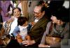 Miguel Delibes Setién con su nieto Mateo, Carmen Velarde y su hermana Concha, en la celebración e...