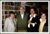 Miguel Delibes Setién acompañado de Magnolia Brasil y MariLuz Long en su casa de Valladolid.