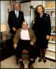 Miguel Delibes Setién posa junto a Juan Carlos de Borbón y Sofía de Grecia, el día que se le hizo...