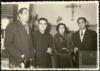Miguel Delibes Setién con su mujer Ángeles de Castro y su hermano Federico en la casa del padre J...