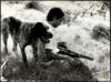 Germán Delibes de Castro junto al perro Grin durante un día de caza. Fotógrafo Alberto Viñals Gis...